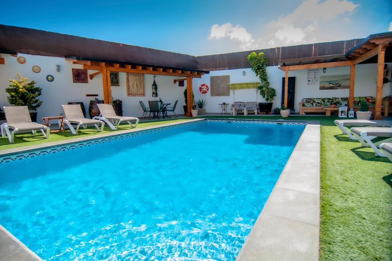 Casa Mercedes El Rio  ภายนอก รูปภาพ